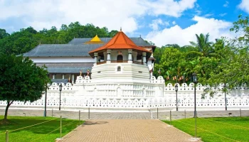 Kandy-3