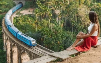 Nine-Arch-Bridge-Sri-Lanka